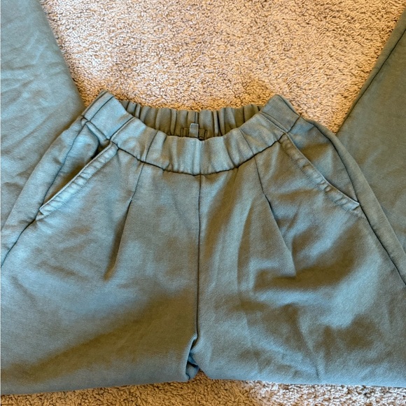 pants - Picture 2 of 3